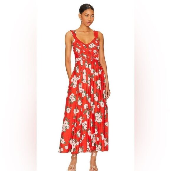 x Revolve Lovers Heart Midi in Red Size Small
